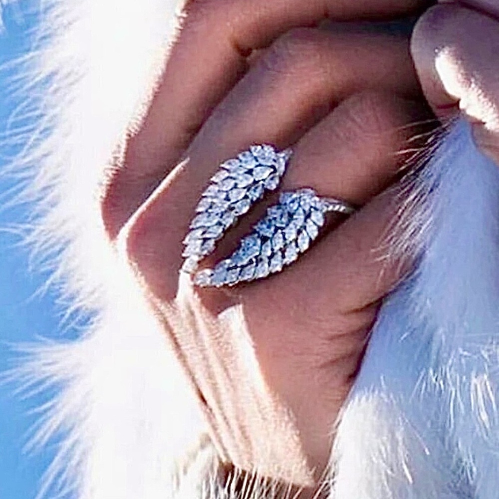 Angel Wings Silver Feathers Intense Sparkle Statement Ring w/ Simulated Diamonds - Picture 4 of 12
